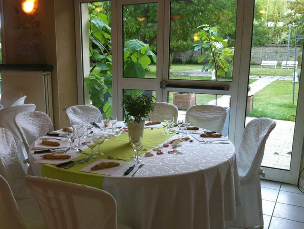 Hotel Restaurant Du Mee Le Mée-sur-Seine Εξωτερικό φωτογραφία